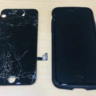 iPhone8液晶故障、画面割れ　名古屋市緑区篠の風よりご来店