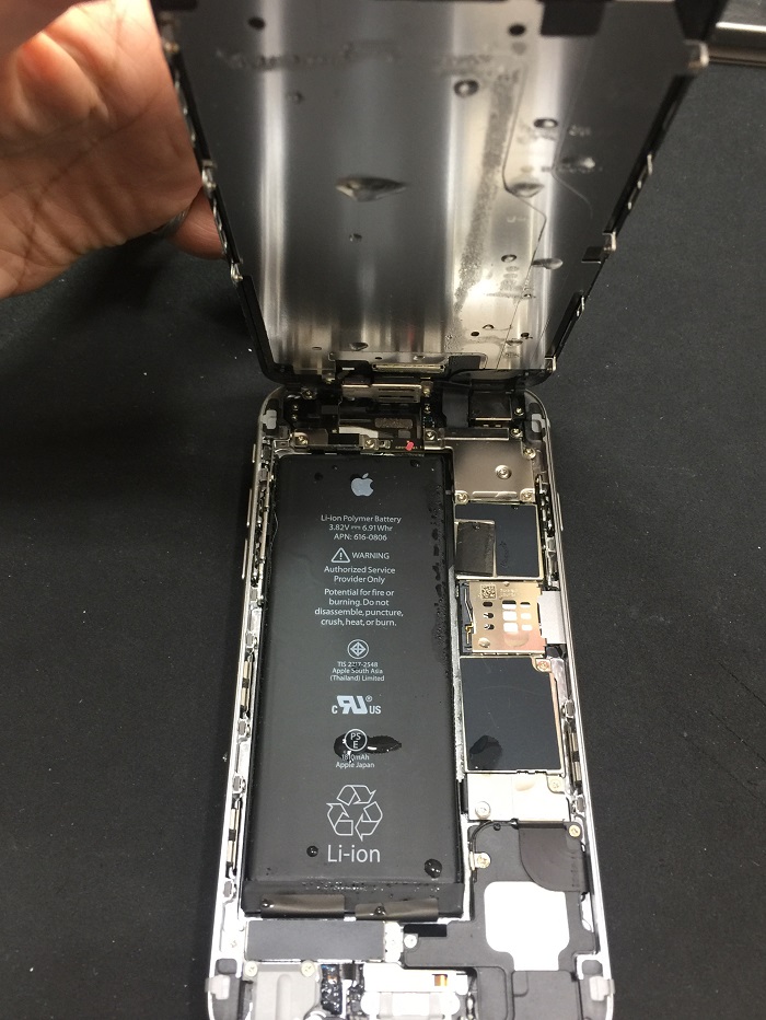 水没させてしまった 症状別修理料金と時間 なるぱーくでiphone Ipad修理 名古屋市緑区のgenie鳴海なるぱーく店